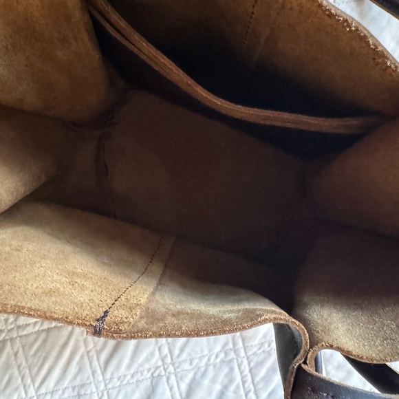 Elegant Brown Genuine Leather Tote Bag - Picture 2 of 3